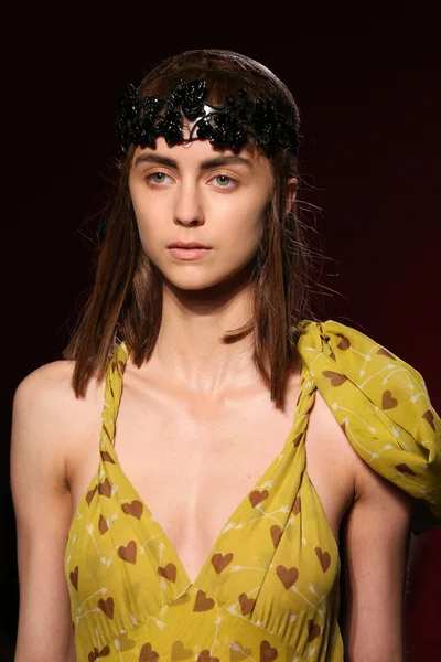 Look 60